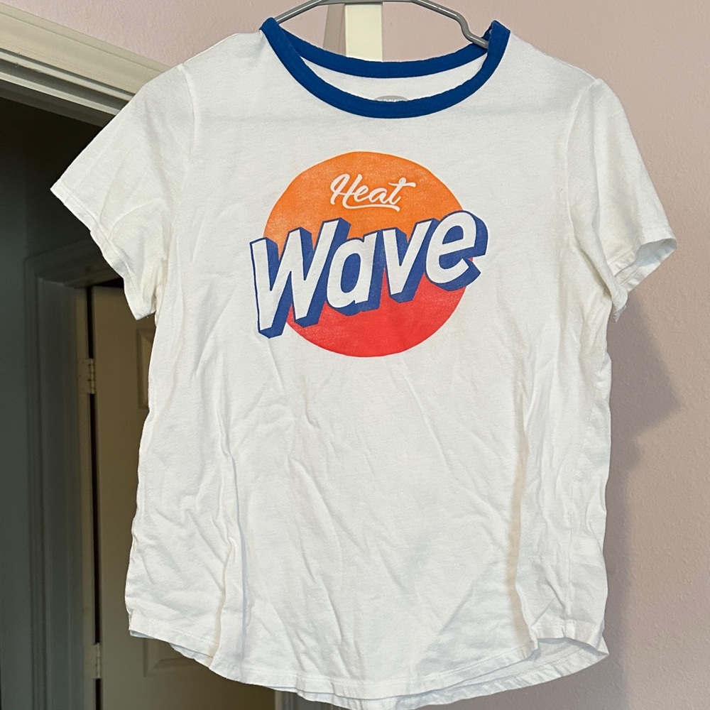 Old Navy White Tee with Blue and Orange Heat Wave Design